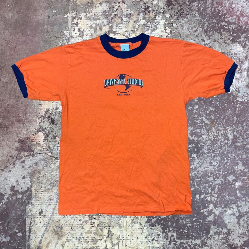 2000s Universal Studios Globe Logo Vintage Orange Cuffed T-Shirt Medium